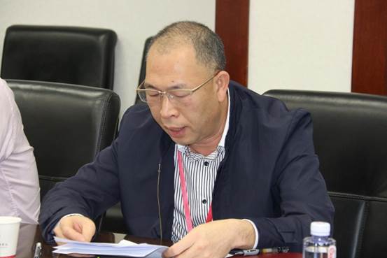 說明: 深圳職業(yè)技術(shù)學(xué)院黨委副書記、紀(jì)委書記楊平現(xiàn)場致辭